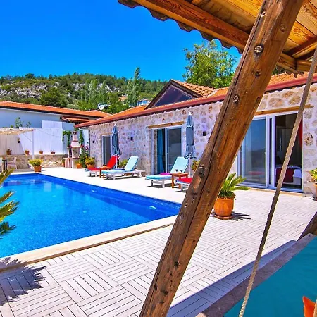 Villa İslamlar 2 Bedroom With Private Pool *