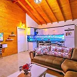 İslamlar 2 Bedroom With Private Pool فيلة كالكان