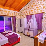 İslamlar 2 Bedroom With Private Pool فيلة *