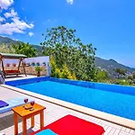 İslamlar 2 Bedroom With Private Pool